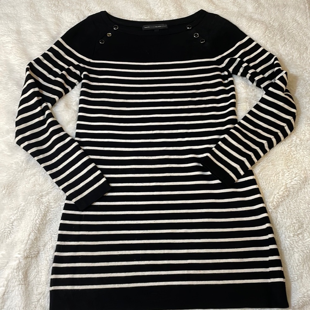 White House Black Market‎ Top